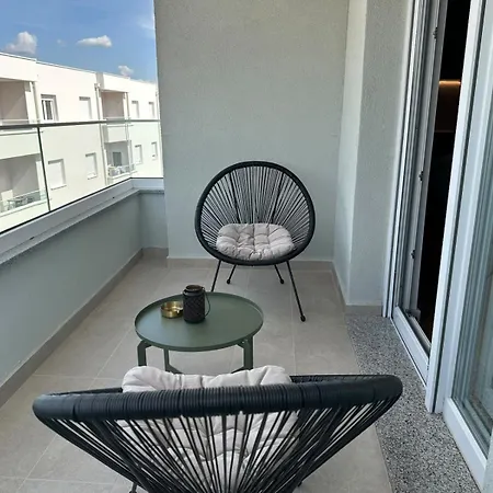 Ladi * Međugorje